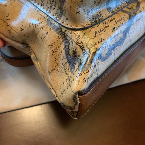 Patricia Nash Kirby crossbody + dust cover EUC - Picture 9 of 17